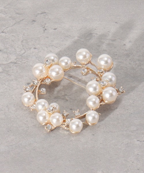 ikka(イッカ)の「【フォーマル対応】ブローチ 23(ブローチ/コサージュ・レディース・ホワイト/オフホワイト/ライトグレー/シルバーグレー/スモークグレー/グレー/チャコールグレー/ダークグレー・FREE)」の8枚目の写真