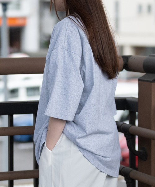 JOHN'S CLOSET(ジョンズクローゼット)の「【h】〔Goodwear〕USAコットン ラインリブ ポケット付き S/S SUPER BIG TEE(Tシャツ/カットソー・メンズ・杢グレー/ホワイト/ブラック/イエロー/カーキ/ネイビー・LARGE/X-LARGE/MEDIUM)」の13枚目の写真