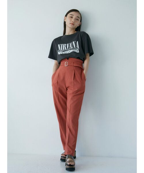 MURUA（ムルーア）の「【NIRVANA】ジャケットプリントTシャツ（Tシャツ/カットソー・レディース・ホワイト/ダークグレー・FREE）」の7枚目の写真