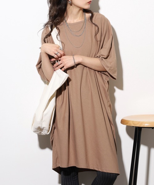 atONE(アットワン)の「atONE 5分袖アシメプルオーバー(Tシャツ/カットソー・レディース・カーキ/ブラック/チャコールグレー/ホワイト/ライトブラウン・M-L/4L~5L/LL~3L)」の5枚目の写真
