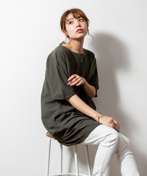 atONE(アットワン)の「atONE 5分袖アシメプルオーバー(Tシャツ/カットソー・レディース・カーキ/ブラック/チャコールグレー/ホワイト/ライトブラウン・M-L/4L~5L/LL~3L)」の9枚目の写真