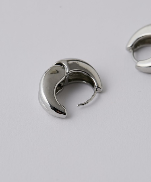 PAPILLONNER（パピヨネ）の「Plumpワンタッチピアス（ピアス（両耳用）・レディース・シルバー/ゴールド・FREE）」の8枚目の写真