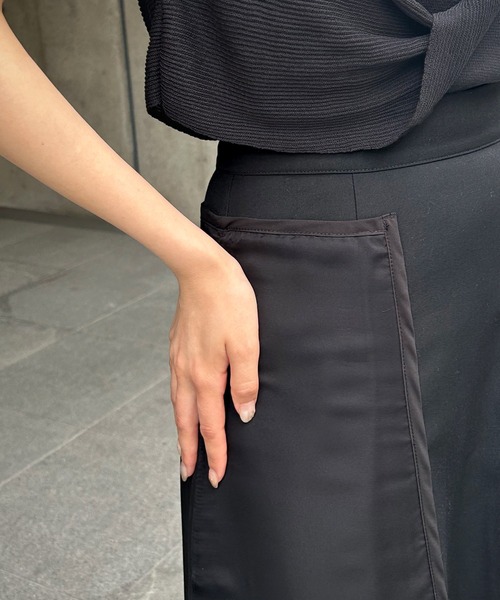 &g'aime（アンジェム）の「【&g’aime】パイピングシアーロングスカート（スカート・レディース・グレイッシュベージュ/ブラック・FREE）」の5枚目の写真