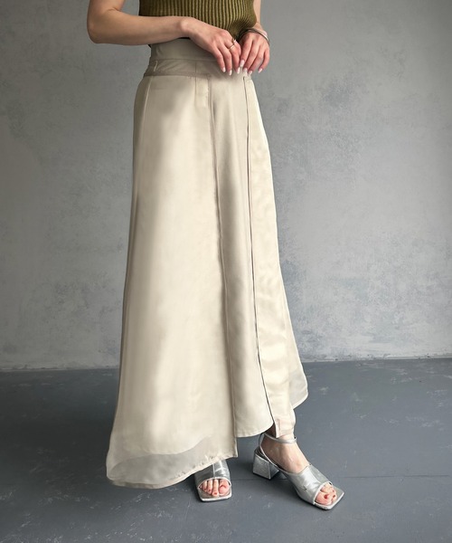 &g'aime（アンジェム）の「【&g’aime】パイピングシアーロングスカート（スカート・レディース・グレイッシュベージュ/ブラック・FREE）」の15枚目の写真