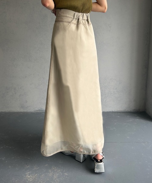 &g'aime（アンジェム）の「【&g’aime】パイピングシアーロングスカート（スカート・レディース・グレイッシュベージュ/ブラック・FREE）」の16枚目の写真