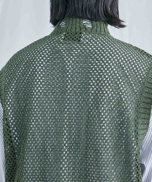 PUBLIC TOKYO（パブリックトウキョウ）の「ハーフジップダメージニットベスト（ニット/セーター・メンズ・ブラック/ダークグリーン・FREE）」の11枚目の写真