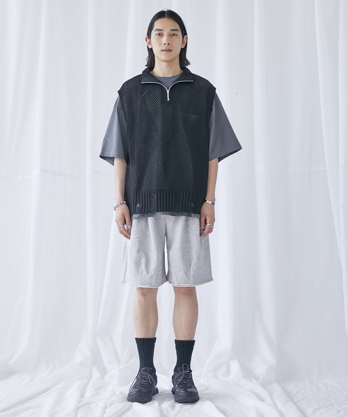 PUBLIC TOKYO（パブリックトウキョウ）の「ハーフジップダメージニットベスト（ニット/セーター・メンズ・ブラック/ダークグリーン・FREE）」の17枚目の写真