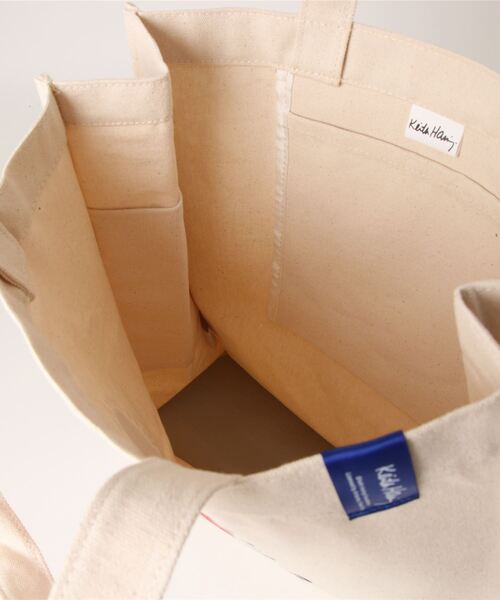 Keith Haring（キース・ヘリング）の「【Keith Haring/キースヘリング】マチ付き キャンバス プリント トートバッグ（トートバッグ・メンズ・ホワイト系その他/ブラック系その他/ブラック/ホワイト・FREE）」の7枚目の写真