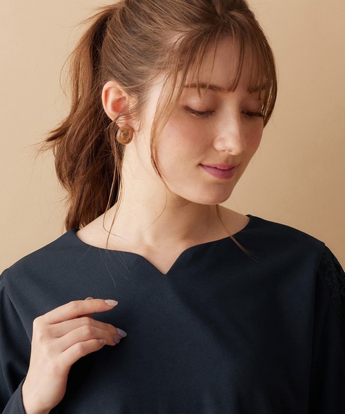 alotta(アロッタ)の「レース使いフレアー袖チュニック(チュニック・レディース・ホワイト/ピンク/ライトブルー/ダークネイビー・L/LL/M/3L)」の18枚目の写真