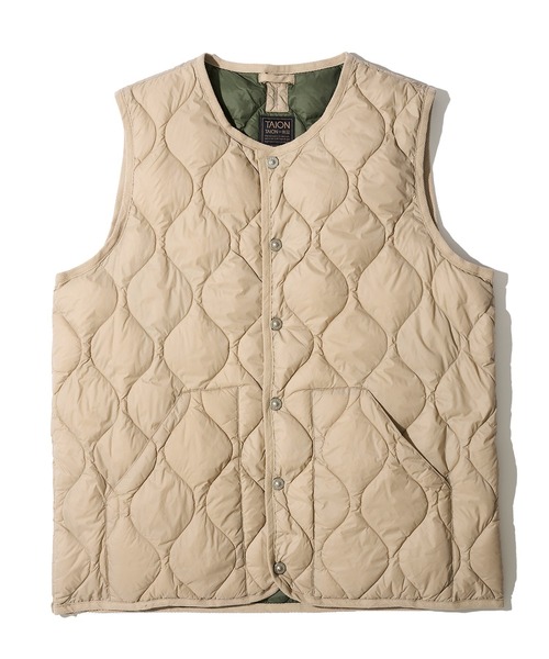 TAION（タイオン）の「【TAION / タイオン】MILITARY CREW NECK DOWN VEST / キルティングダウンベスト（ダウンベスト・レディース・セージグリーン/ブラック/グレイッシュベージュ/オリーブ/オフホワイト/ダークネイビー/チャコールグレー・MEDIUM/LARGE/X-LARGE/SMALL）」の12枚目の写真