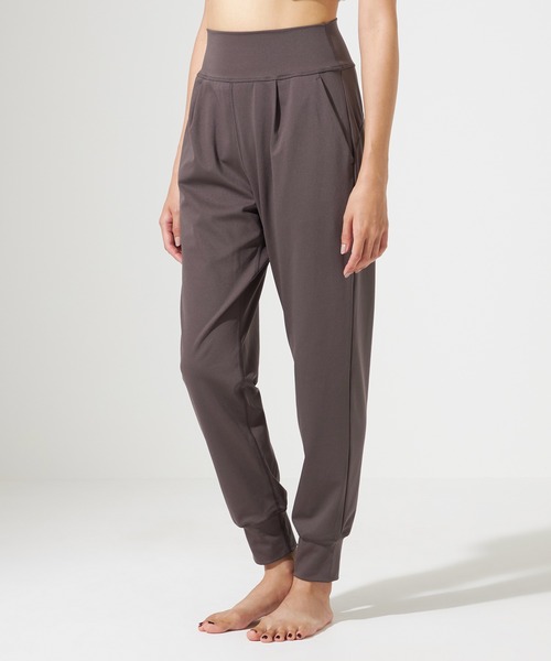 Chacott（チャコット）の「スムースパンツ【C BASIC】（スウェット