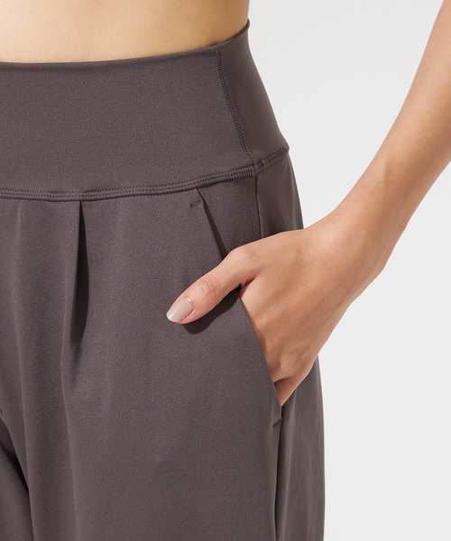 Chacott（チャコット）の「スムースパンツ【C BASIC】（スウェット