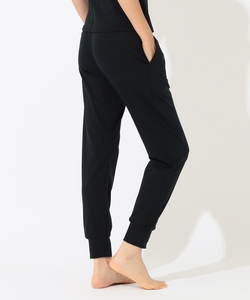 Chacott（チャコット）の「スムースパンツ【C BASIC】（スウェット