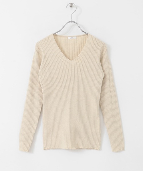 ITEMS URBANRESEARCH（アイテムズ アーバンリサーチ）の「『洗濯可』モチモチVネックニット（ニット/セーター・レディース・ライトブルー/チャコールグレー/ブラック/アイボリー・FREE）」の15枚目の写真