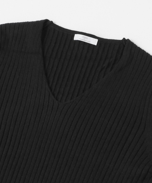 ITEMS URBANRESEARCH（アイテムズ アーバンリサーチ）の「『洗濯可』モチモチVネックニット（ニット/セーター・レディース・ライトブルー/チャコールグレー/ブラック/アイボリー・FREE）」の8枚目の写真