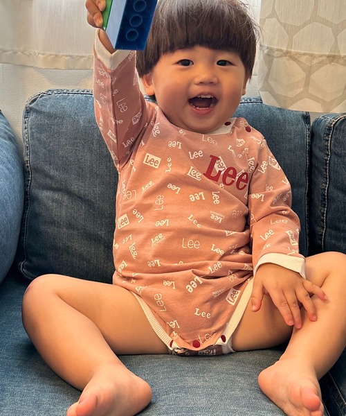 Lee(リー)の「Lee/リー【70/80cm】ベビー Leeロゴプリント 長袖ロンパース ★プレゼントにおススメ★(ロンパース・キッズ・ホワイト/ピンク/グレー・80/70)」の3枚目の写真