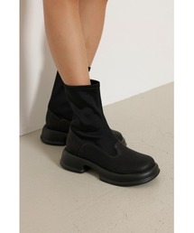 PLUMP SOLE ブーツ