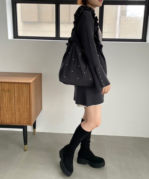 LOWRYS FARM（ローリーズファーム）の「スタッズフリルトート　979348（トートバッグ・レディース・アイボリー/ブラック/グレー・FREE）」の10枚目の写真