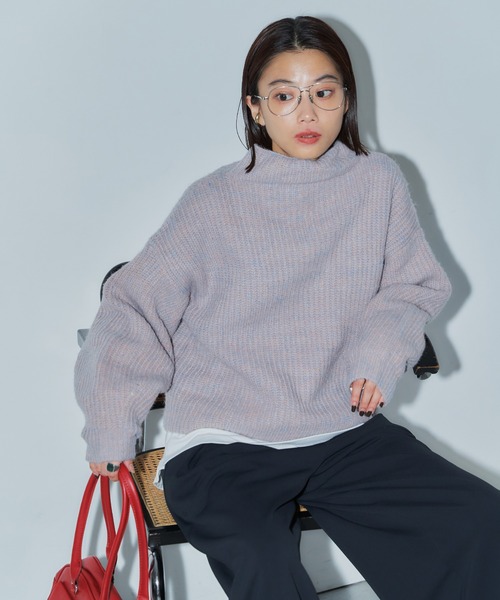 LIENCOEUR（リアンクール）の「ボトルネックミックスカラーニット（ニット/セーター・レディース・グレイッシュベージュ/ネイビー/ベージュ/オリーブ/ブルー/ラベンダー・FREE）」の2枚目の写真