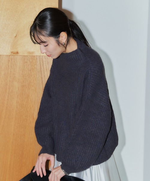 LIENCOEUR（リアンクール）の「ボトルネックミックスカラーニット（ニット/セーター・レディース・グレイッシュベージュ/ネイビー/ベージュ/オリーブ/ブルー/ラベンダー・FREE）」の21枚目の写真