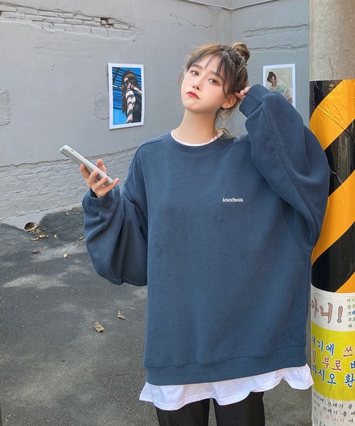 セール】レイヤード風ワンポイントロゴオーバーサイズスウェット