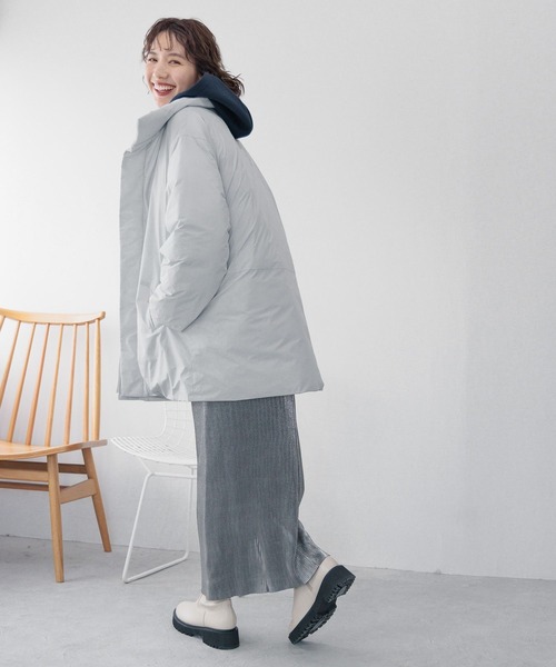 LEPSIM(レプシィム)の「中綿スタンドミドルコート 988932(ダウンジャケット/コート・レディース・ライトグレー/アイボリー/ブラック・FREE)」の17枚目の写真