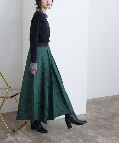 Eimee Law(エイミーロウ)の「エンボス ランタンフォルムスカート(スカート・レディース・ブラック/グリーン/ベージュ・38)」の17枚目の写真