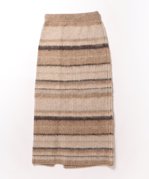 anap mimpi（アナップミンピ）の「スリット ボーダー 起毛 ニット スカート（スカート・レディース・ベージュ/ダークグレー・FREE）」の16枚目の写真