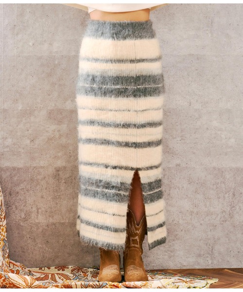 anap mimpi（アナップミンピ）の「スリット ボーダー 起毛 ニット スカート（スカート・レディース・ベージュ/ダークグレー・FREE）」の12枚目の写真