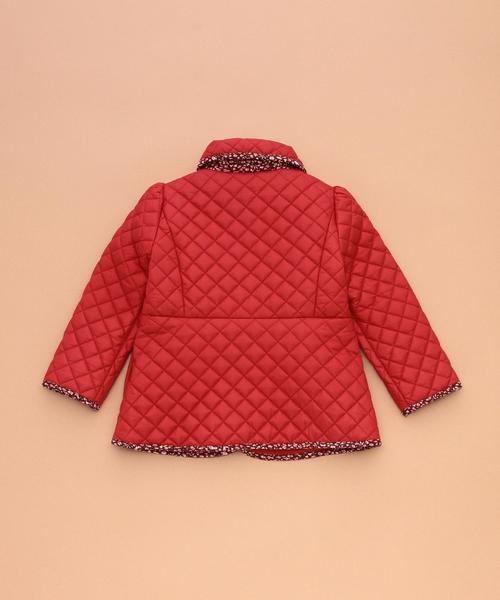 green label relaxing（グリーンレーベルリラクシング）の「【KIDS】サーモライト キルトgirlsコート（その他アウター・キッズ・ネイビー/レッド・115cm/125cm/135cm/105cm/95cm）」の3枚目の写真