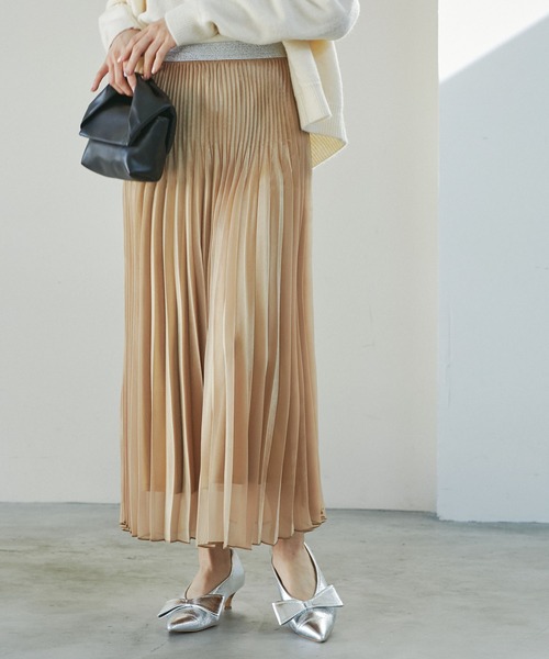 VIS(ビス)の「スパークルプリーツスカート(スカート・レディース・ゴールド/キナリ/シルバー・FREE)」の5枚目の写真