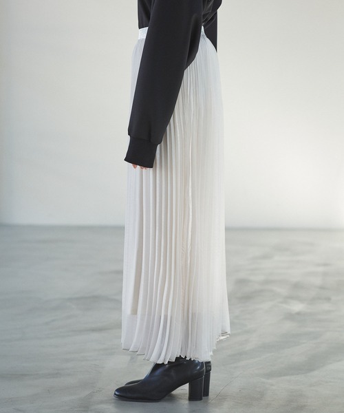 VIS(ビス)の「スパークルプリーツスカート(スカート・レディース・ゴールド/キナリ/シルバー・FREE)」の14枚目の写真