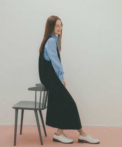 studio CLIP（スタディオクリップ）の「【conges payesコラボ】Ｖネックジャンパースカート[プチ・プラスサイズあり]（ジャンパースカート・レディース・ブラック/グレー・ﾌﾘｰ(L)/FREE/PF）」の6枚目の写真