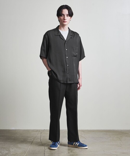 info. BEAUTY&YOUTH（インフォビューティアンドユース）の「【ZOZO限定】ドレープ オープンカラー シャツ（シャツ/ブラウス・メンズ・ロイヤルブルー/グリーン系その他/ダークグレー/モカ/ブラック/ブラウン系その他/ブラウン系その他2/ブラック系その他・XS/S/M/L/XL/XXL）」の16枚目の写真