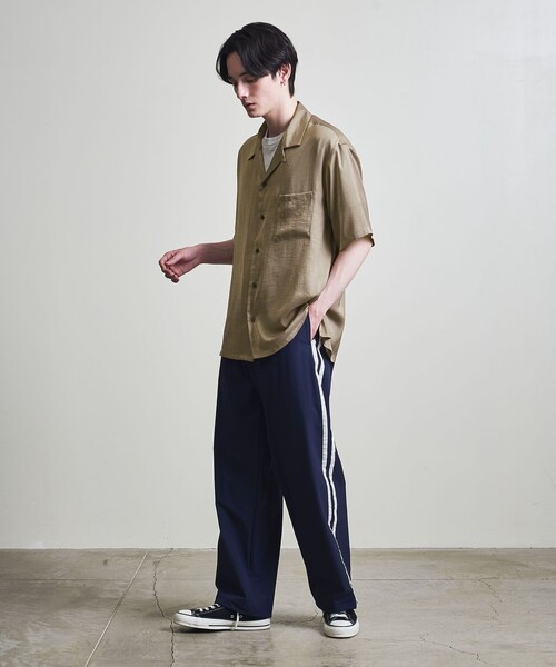 info. BEAUTY&YOUTH（インフォビューティアンドユース）の「【ZOZO限定】ドレープ オープンカラー シャツ（シャツ/ブラウス・メンズ・ロイヤルブルー/グリーン系その他/ダークグレー/モカ/ブラック/ブラウン系その他/ブラウン系その他2/ブラック系その他・XS/S/M/L/XL/XXL）」の18枚目の写真