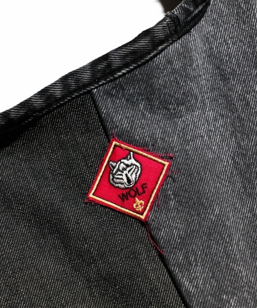 THRIFTY LOOK（スリフティールック）の「THRIFTY LOOK/スリフティールック LEVIS DENIM GLOCERY TOTE リーバイスデニム リメイクグローサリートート（トートバッグ・メンズ・ブラック/ブルー・ONE SIZE）」の7枚目の写真