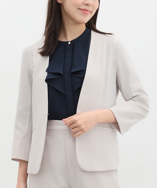 Honeys（ハニーズ）の「８分袖カラーレステーラージャケット（テーラードジャケット・レディース・ネイビー/ベージュ/ライトベージュ/グレイッシュベージュ/ブラック・M/S/LL/L/3L）」の3枚目の写真