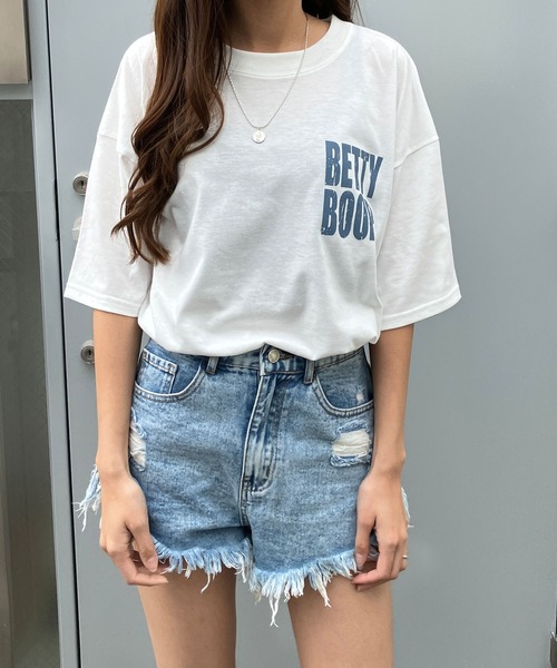 GLAMOROUS JANE(グラマラスジェーン)の「BETTTY BOOPバックプリントオーバーサイズTシャツ(Tシャツ/カットソー・レディース・オフホワイト/チャコールグレー/ブラック・FREE)」の7枚目の写真