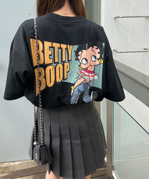 GLAMOROUS JANE(グラマラスジェーン)の「BETTTY BOOPバックプリントオーバーサイズTシャツ(Tシャツ/カットソー・レディース・オフホワイト/チャコールグレー/ブラック・FREE)」の14枚目の写真