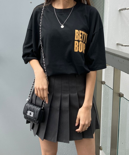 GLAMOROUS JANE(グラマラスジェーン)の「BETTTY BOOPバックプリントオーバーサイズTシャツ(Tシャツ/カットソー・レディース・オフホワイト/チャコールグレー/ブラック・FREE)」の19枚目の写真
