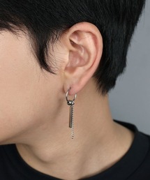 4INT.（フォイント）の「ロングモチーフ セグメントリングピアス