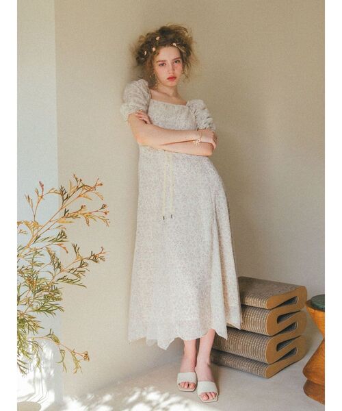 CALNAMUR(カルナムール)の「リトルフラワーレディーワンピース(ワンピース・レディース・アイボリー/ブラック・FREE)」の17枚目の写真