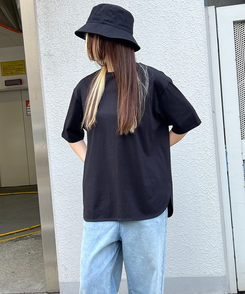 LBC（エルビーシー）の「シルケット裾ラウンドTee（Tシャツ/カットソー・レディース・ブルー/ブラック/ホワイト/ベージュ・M/L）」の19枚目の写真