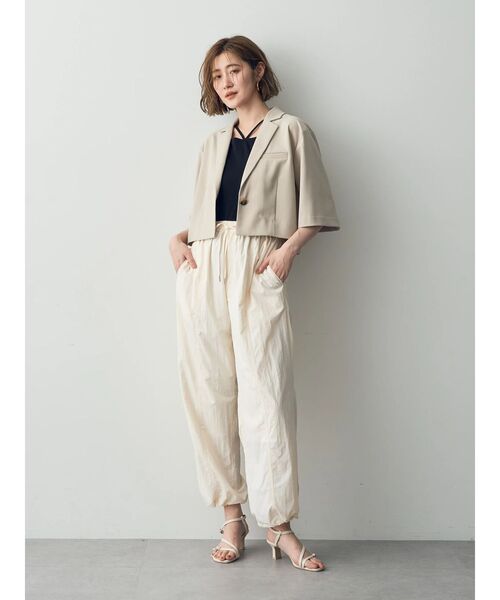 YECCA VECCA（イェッカヴェッカ）の「5分袖クロップドジャケット（テーラードジャケット・レディース・モカ/ベージュ・FREE）」の5枚目の写真