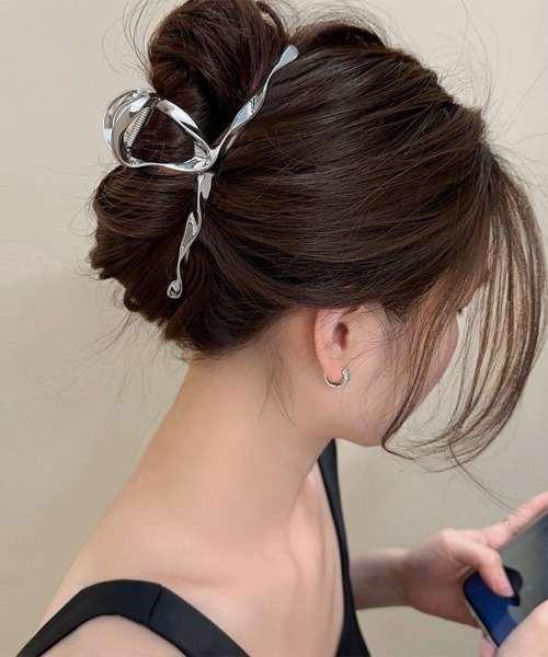 Miniministore（ミニミニストア）の「ヘアクリップ ウェーブ バンスクリップ（バレッタ/ヘアクリップ・レディース・ゴールド/シルバー・FREE）」の3枚目の写真
