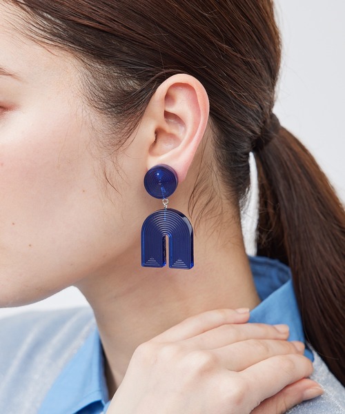 ROPE'（ロペ）の「ウェービングモチーフイヤリング【メディア掲載】（イヤリング・レディース・ブルー系その他4/イエロー/ホワイト系その他・FREE）」の8枚目の写真