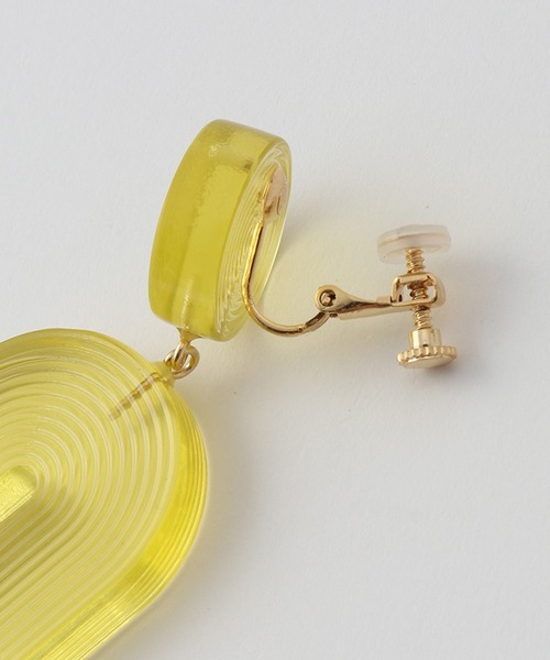 ROPE'（ロペ）の「ウェービングモチーフイヤリング【メディア掲載】（イヤリング・レディース・ブルー系その他4/イエロー/ホワイト系その他・FREE）」の7枚目の写真