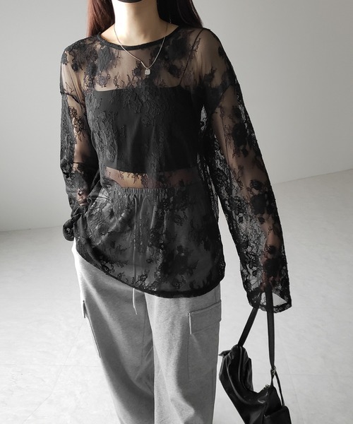 me+em select(ミームセレクト)の「【 2color 】ビッグシルエットシアーレーストップス / big silhouette sheer lace tops(Tシャツ/カットソー・レディース・ブラック/ホワイト・FREE)」の5枚目の写真