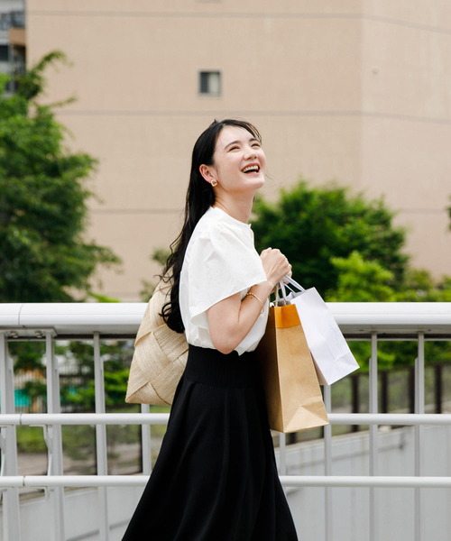 F by ROSSO(エフバイロッソ)の「F by ROSSO 撥水ギャザースリーブブラウス(シャツ/ブラウス・レディース・オフホワイト/ネイビー・FREE)」の6枚目の写真