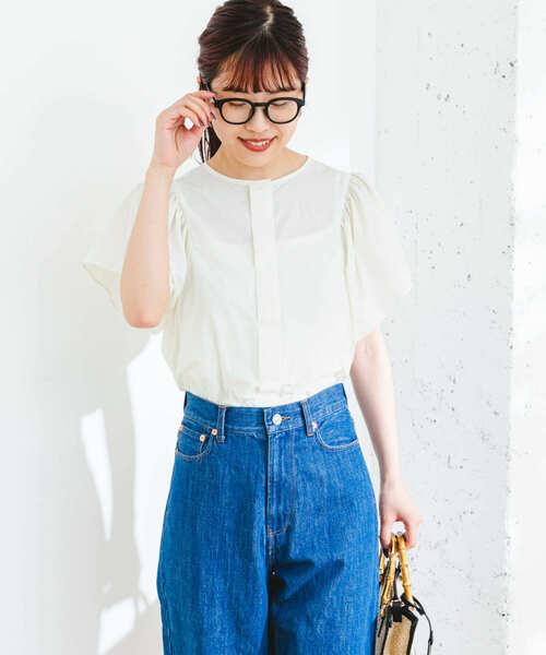 F by ROSSO(エフバイロッソ)の「F by ROSSO 撥水ギャザースリーブブラウス(シャツ/ブラウス・レディース・オフホワイト/ネイビー・FREE)」の3枚目の写真